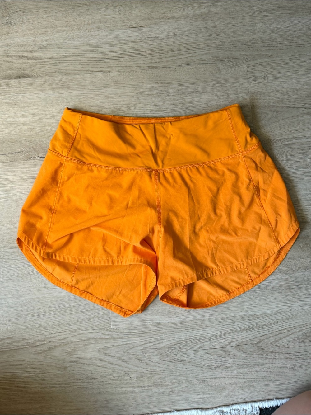 Lululemon HR speed up shorts